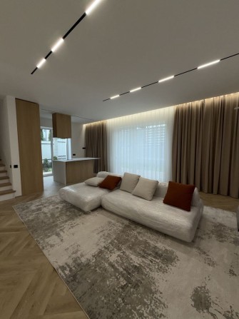 Продаж таунхауса з ремонтом - фото 1