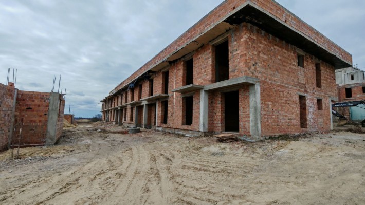 Продається 4 кімнатний таунхаус на стадії будівництва - фото 1