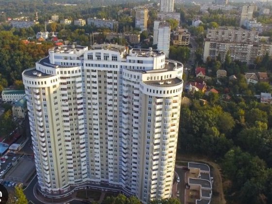 Здається паркомісце за адресою вул. Ризька 73г жк Сирецький бояр Київ