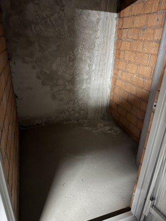 ЖК Лебединий Здам в оренду комору в паркінгу - фото 1