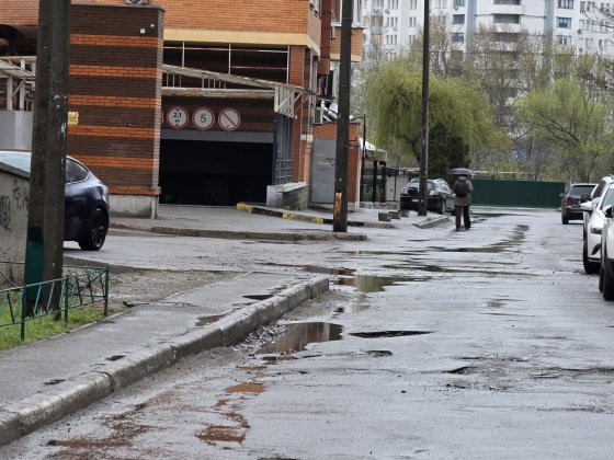 Оренда паркомісця Позняки