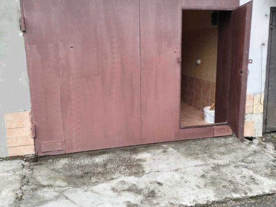 Здам в оренду гараж на Печерську Вул. Товарна Киев