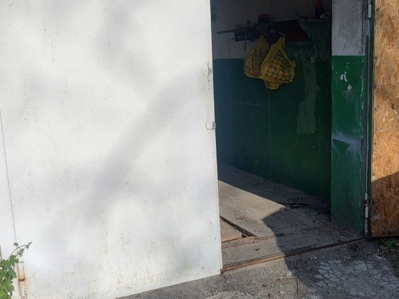 Сдам капитальный гараж в кооперативе "Автолюбитель-12"(Тополь-1,ул.Джинчарадзе 16к)1,