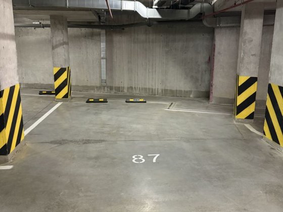 Здам підземний паргінг