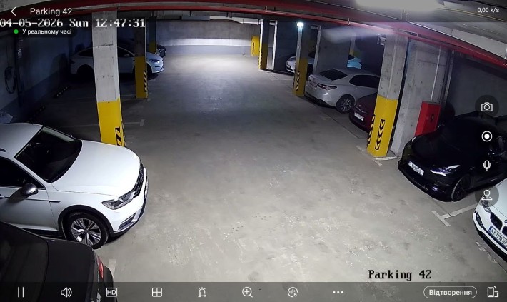 Сдам паркоместо в центре города - фото 1