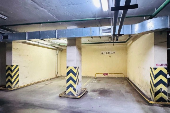 Здам в оренду паркомісце в підземному паркінгу. Київ, Позняки, вул. Срібнокільська 1 - фото 1