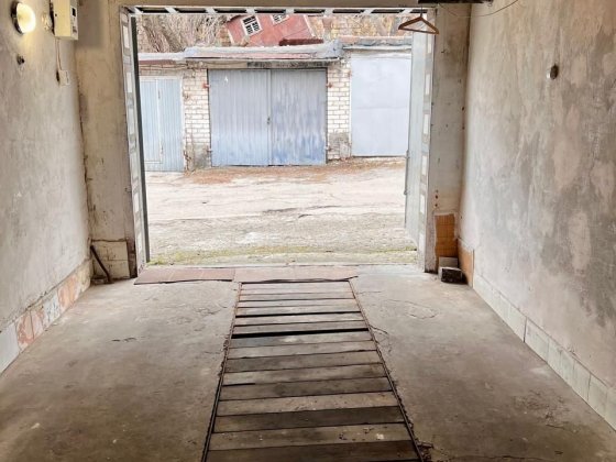 Здам  гараж  в ГК " Зеленогірський"  ,Солом'янський район Київ