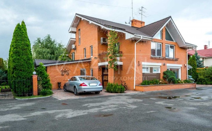 Продаж / будинок Осокорки  /  260м2 / 8 соток - фото 1