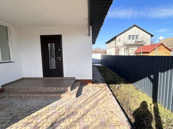 Продам будинок чистовий! Всі комунікації! Автономне газове опалення! Винница