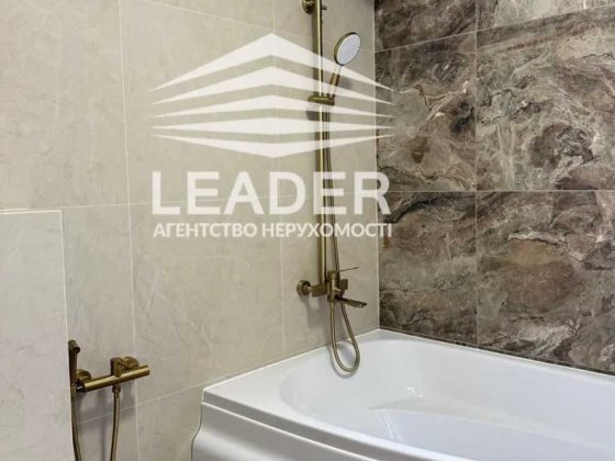 Продам таунхаус-БЕЗ КОМІСІЇ-ІНВЕРТОР СТОІТЬ!+Дві ванні кімнати!Стильний Винница