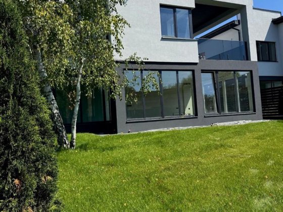 Продаж будинку в Ужгороді, 220 м2, Червениця Ужгород