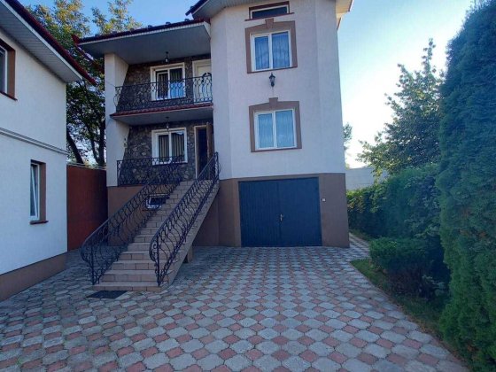 Продається будинок на вул. О. Криворучка( вул. О. Кошового) Черновцы