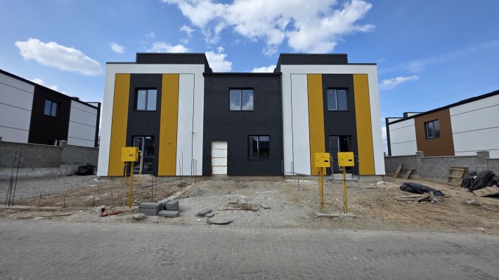 Продаж котеджу з міськими комунікаціями - фото 1