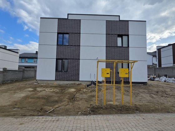 Котедж-двоян 120м² | 21 кВт (3 фази) | ГАЗ | Центральні мережі Ровно