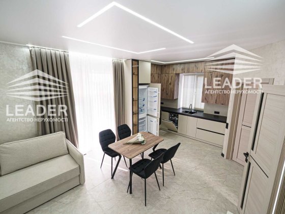 Продам Таунхаус-БЕЗ КОМІСІЇ-ЯКІСНИЙ-ВЕНЕЦІАНКА СТІН-Газ-2ванні кімнати Винница