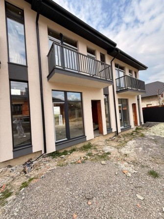 Продаж таунхаусу в районі Червениця - фото 1