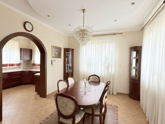 Продаж вишуканого будинку неподалік ЖК Паркленд Ужгород