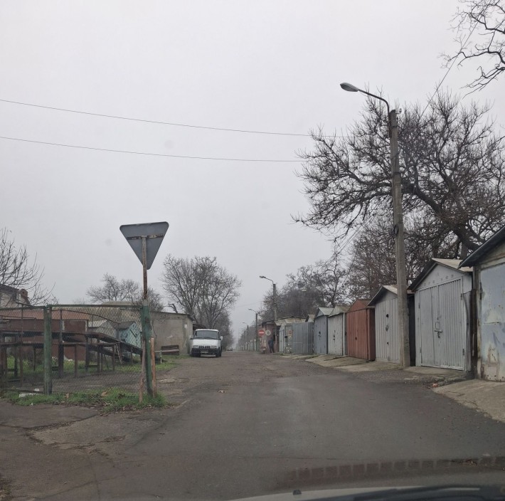 Сдам гараж гаражний кооператив, , ул. Авиационная / Бреуса - фото 1