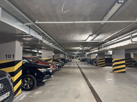 Здам паркінг Полтавська, 10