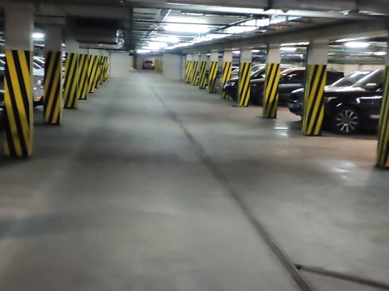 Здається парко місце. Освіти 3а Київ