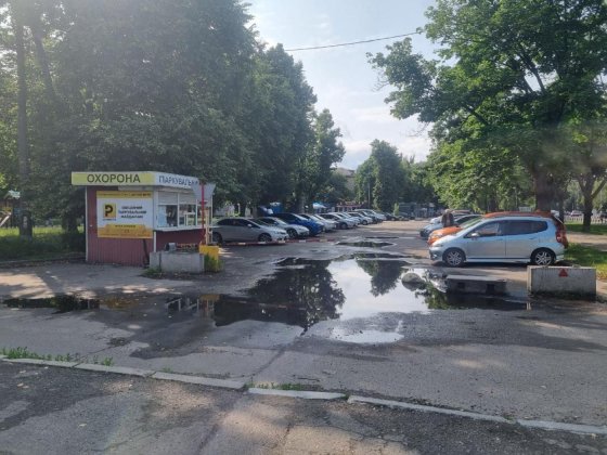 Оренда паркомісць , вул. Академіка Шалімова, 42