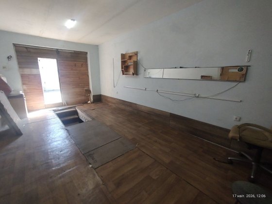 Здам сдам гараж Супутник 3 Спутник Крайня 13, 3.75х6.75 під човен авто  бус Київ