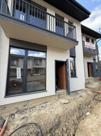 Продаж сучасного таунхаусу на вул. Сріблястій , Червениця - фото 1