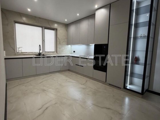 Розкішний таунхаус з авторським дизайном! Повний фарш за класну ціну! Ужгород