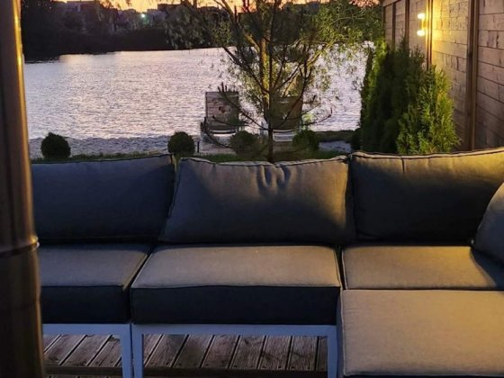 Продаж Котеджу, будинку, дома на озері Осокорки з приватним пляжем