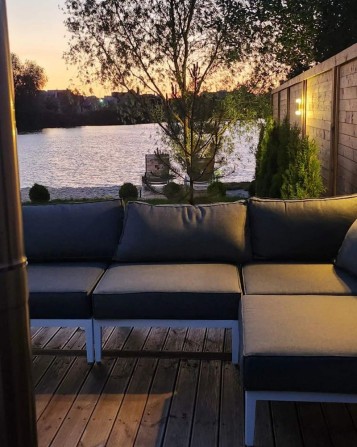 Продаж Котеджу, будинку, дома на озері Осокорки з приватним пляжем - фото 1