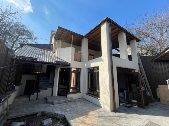 Продаж будинка  дуплекса 173м²   проспект Валерія Лобановського Київ