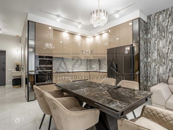 Продаж АВТОНОМНОГО таунхауса з ВИХОДОМ ДО ОЗЕРА / 4 км до метро СЛАВУТИЧ / Дарницький р-н Київ