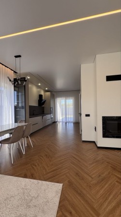 Продається новий, сучасний будинок. - фото 1