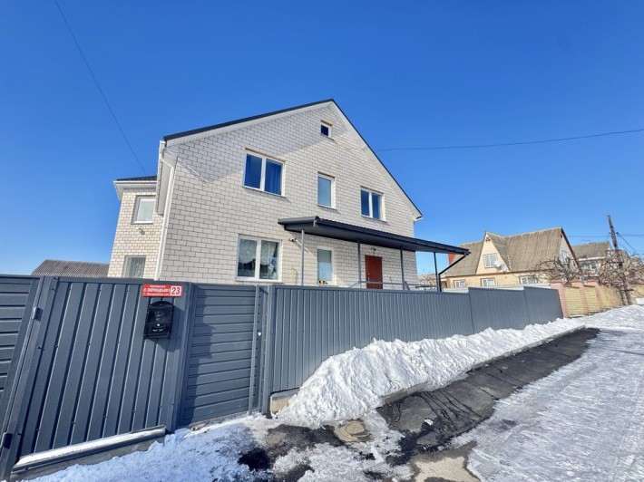 Продам приватний будинок - фото 1