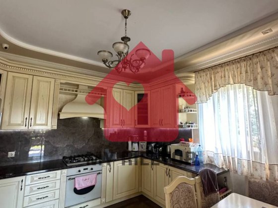 Продаж шикарного будинку в м-н Садовий Ужгород