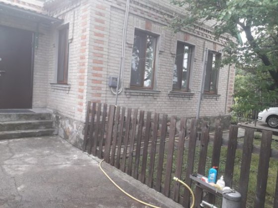 Продам дом с жилой времянкой Запорожье