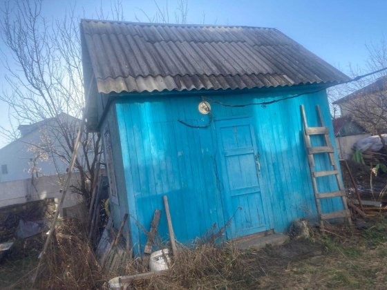 Продається дерев'яний будинок на самовивіз Киев