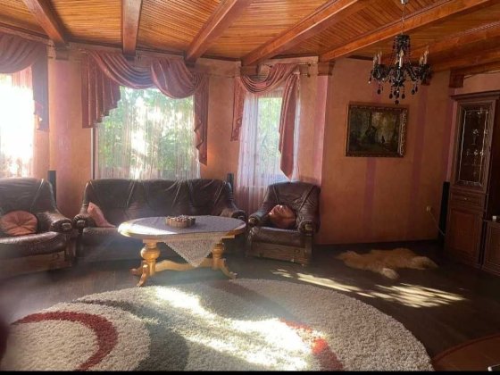 Будинок на березі річки Ужгород