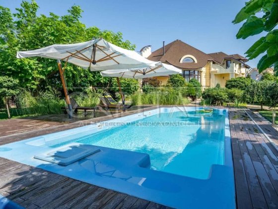 Продажа дома 560 кв.м, Осокорки, бассейн, прямой выход к воде Полная автономия Київ