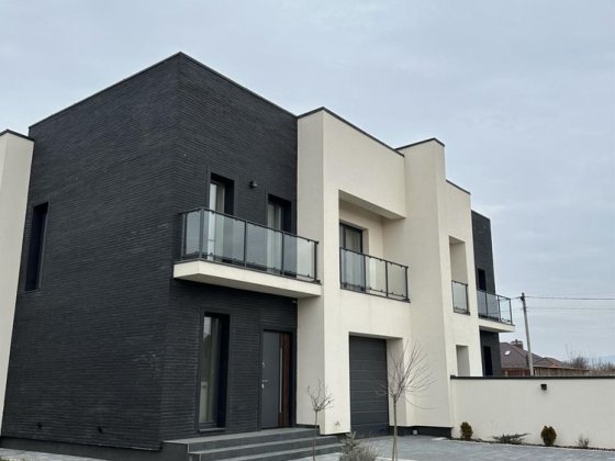 Продаж 4 кімнатного дуплекса р-н Садовий м. Ужгород Ужгород