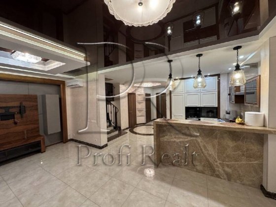 Продаж будинку КМ ІТАЛІЙСЬКИЙ КВАРТАЛ/Оболонський район Київ