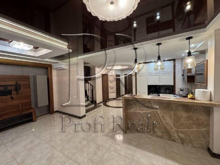 Продаж будинку КМ ІТАЛІЙСЬКИЙ КВАРТАЛ/Оболонський район - фото 1