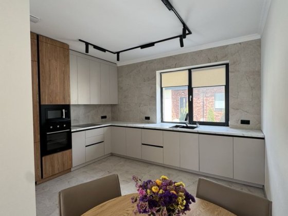 Продаж  будинку в хорошій локації міста Ужгород