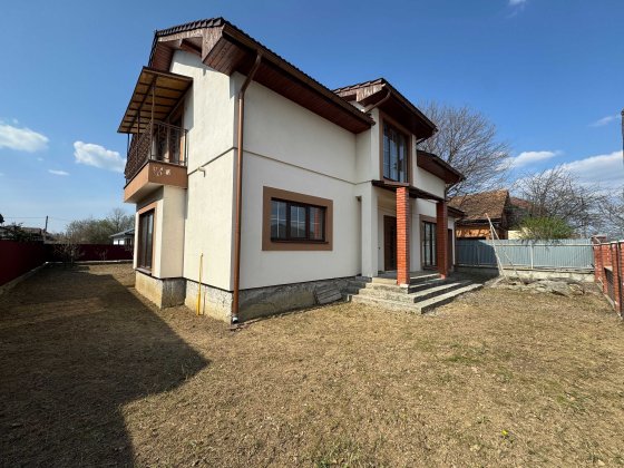 Продається новий дім, збудований по індивідуальному проекту! Ужгород