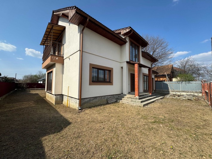 Продається новий дім, збудований по індивідуальному проекту! - фото 1