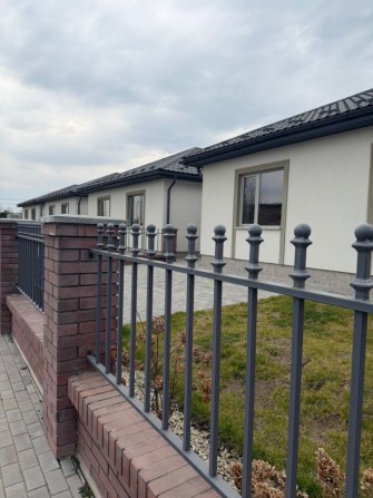 Продаж гарного сучасного будинку - фото 1