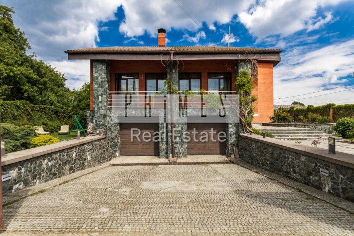 Продаж Будинку у Києві з ремонтом та бомбосховищем Куренівка Подол - фото 1