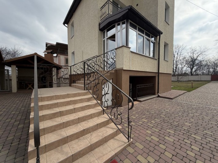 Продам добротний, господарський будинок - фото 1