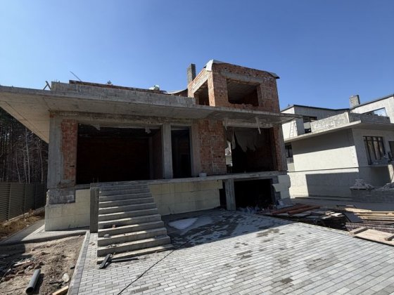 Будинок в сосновому  лісі Биківня Киев