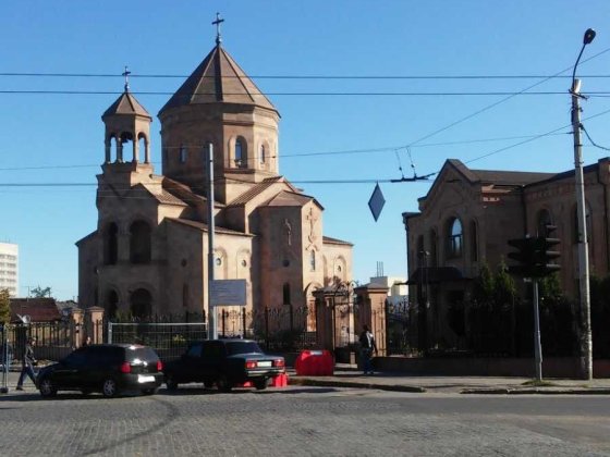 Продам 36м2 часть дома с гаражом низ Рабочая пр Леси Украинки .